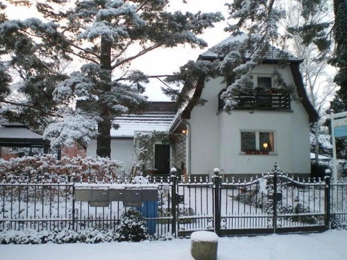 Cozy Apartment near Lake in Wannsee Duitsland